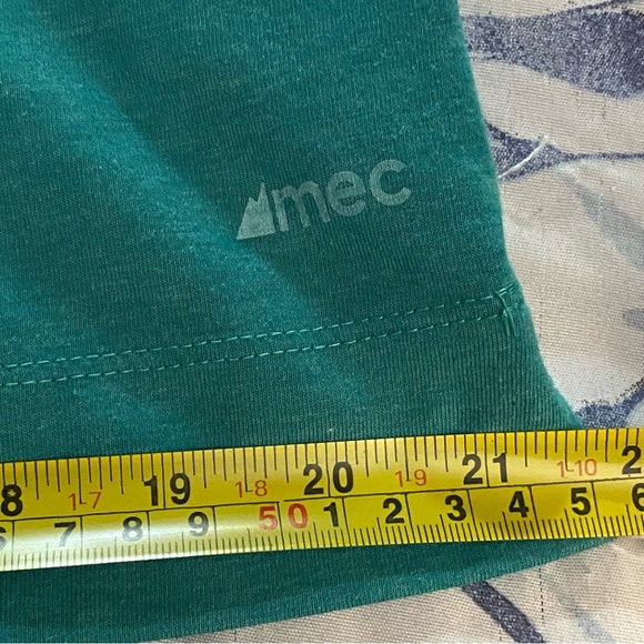 Mountain Equipment Co-op Women’s Sleeveless Turquoise Shirt Lightweight W/pocket - Picture 9 of 9